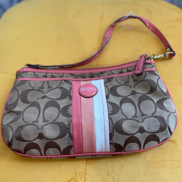 Authentic COACH wristlet - Picture 3 of 6